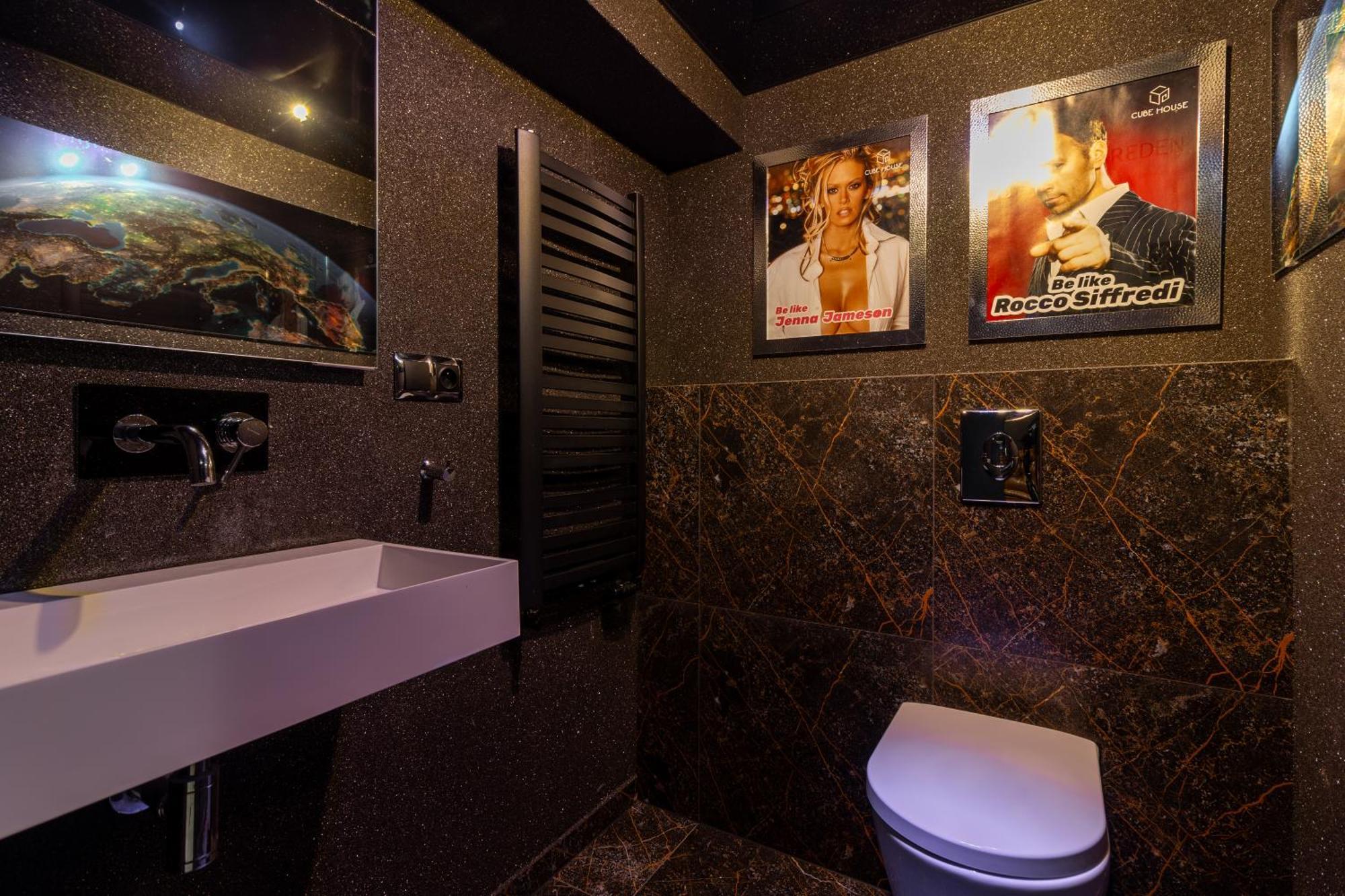 Housecube, Bar , Prywatne Kino, Bilard , Luxus Villa Wrocław Eksteriør billede